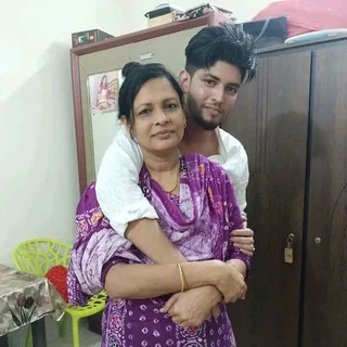 আম্মু কে রেপ করা🗃️