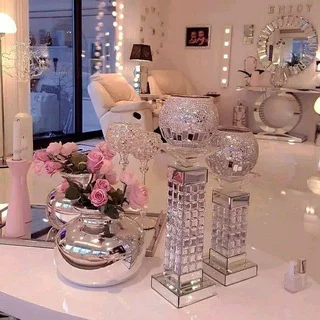 ELLE VALENTINE DECO