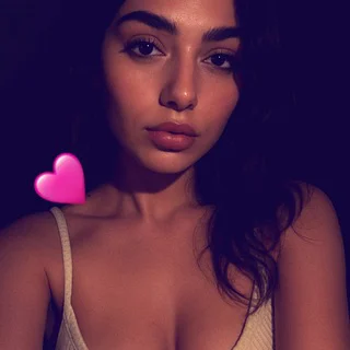 Earn with hottie Aylin 💸🩷